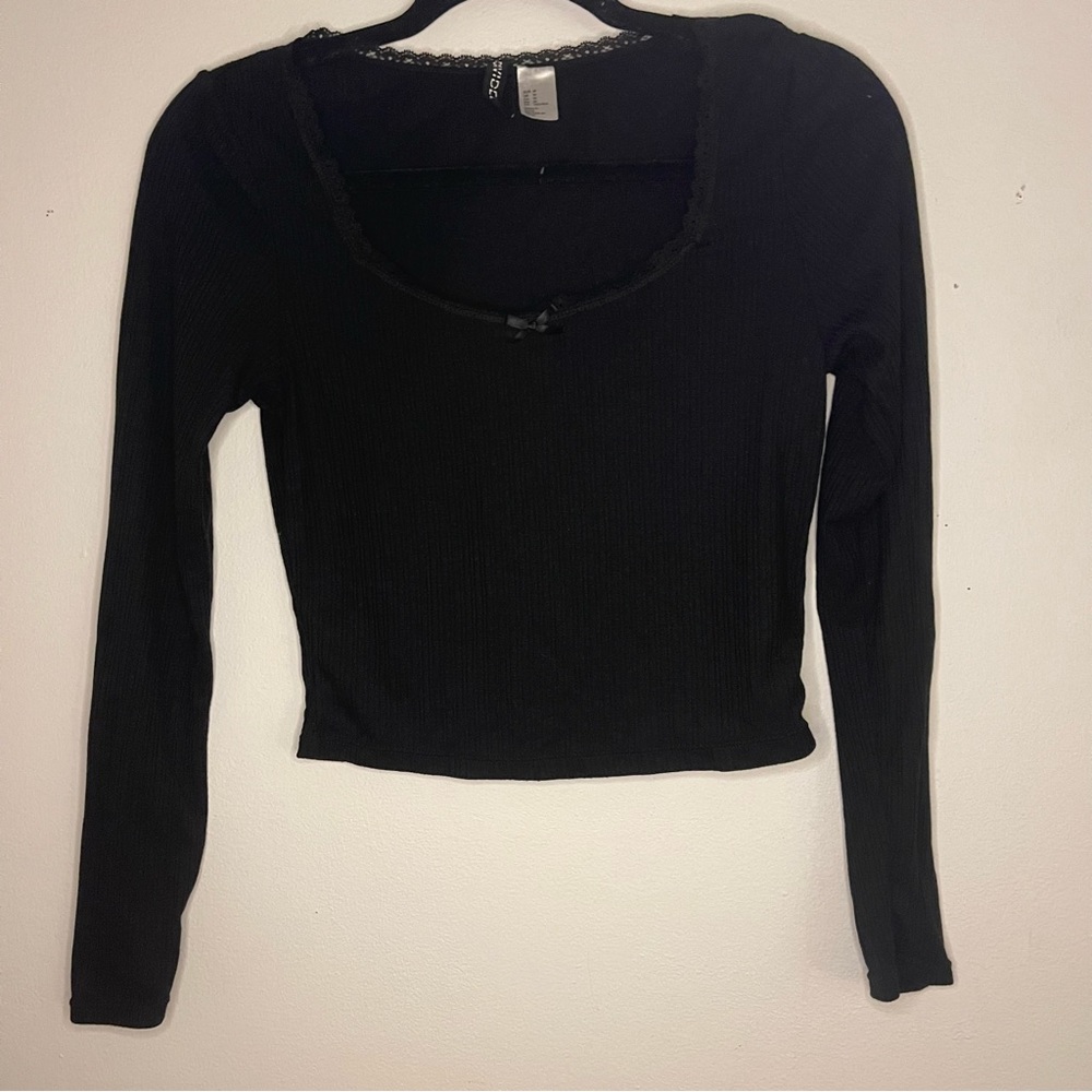 Black Ribbed Crop Tee with lace and bow